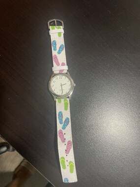 AGC Women's Quartz Watch with Flip Flop Pattern Fabric Strap